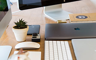 9场不败+扭亏为盈！曼联复苏启幕？还是仍走在钢丝上？